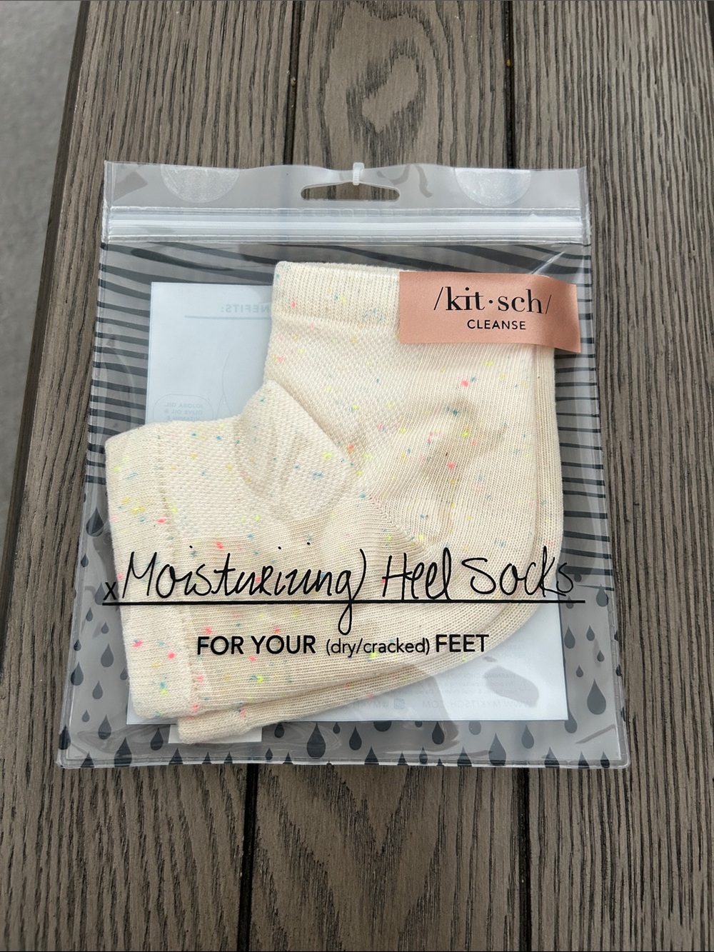 Kitsch Cream Speckled Moisturizing Heel Socks